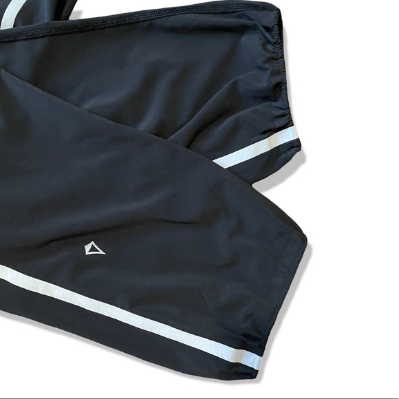 Ivivva by lululemon crop pants - Picture 4 of 7